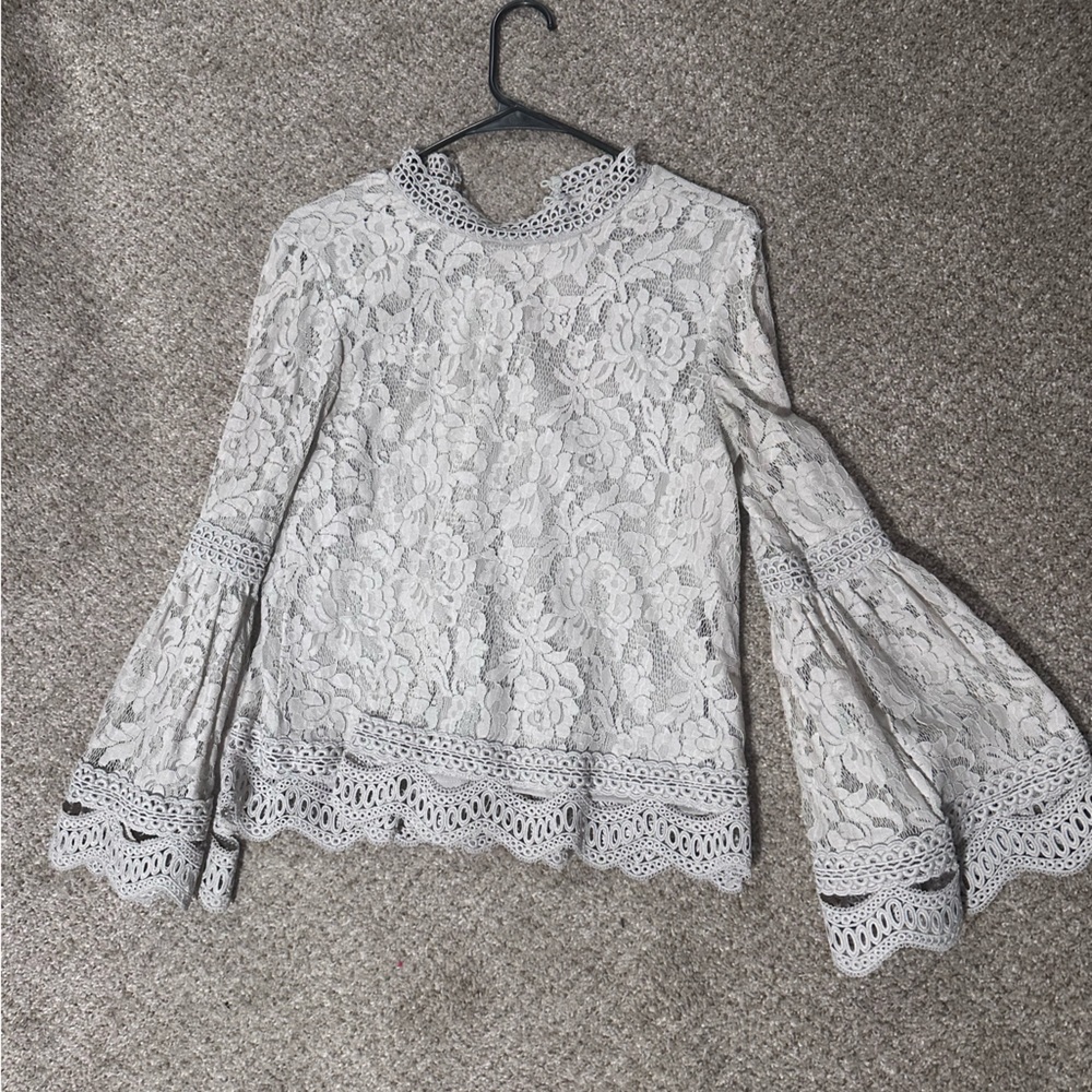 Gray lace bell sleeve dress shirt
